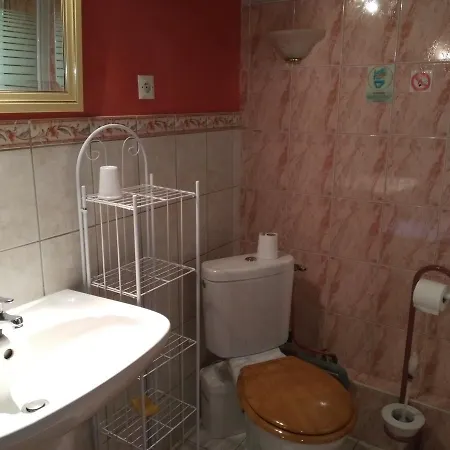 Chambres D'hotes Ferme Le Scarupt La Margottelle Alojamento de Acomodação e Pequeno-almoço *