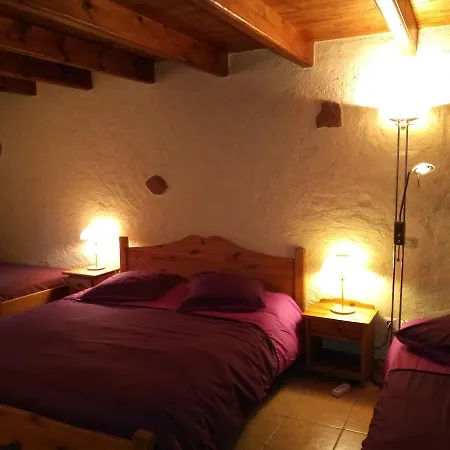 Chambres D'hotes Ferme Le Scarupt La Margottelle Alojamento de Acomodação e Pequeno-almoço